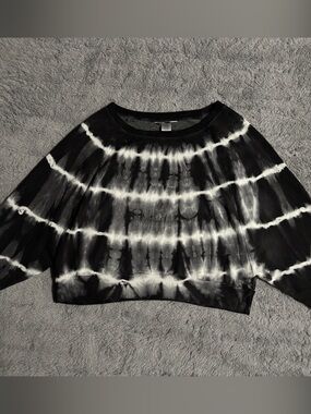 Hard Tail Forever Black White Shibori Tie Dye Boxy Crop Sweatshirt M